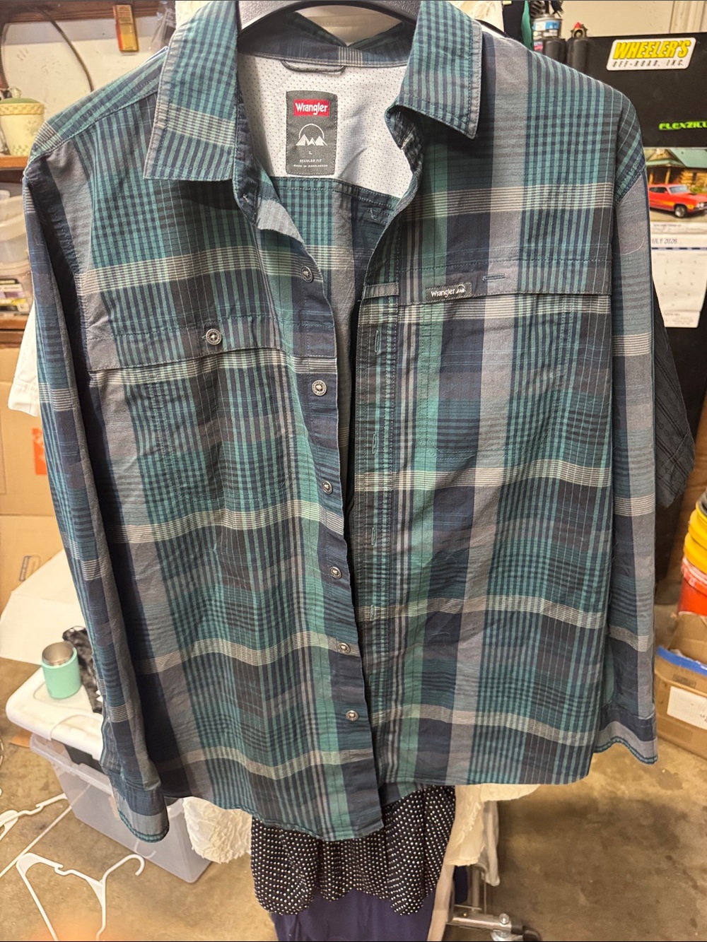 Men’s Wrangler long sleeve shirt size large
